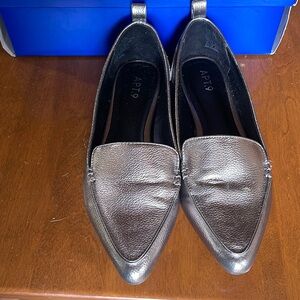 Apt 9 Loafers Size 6